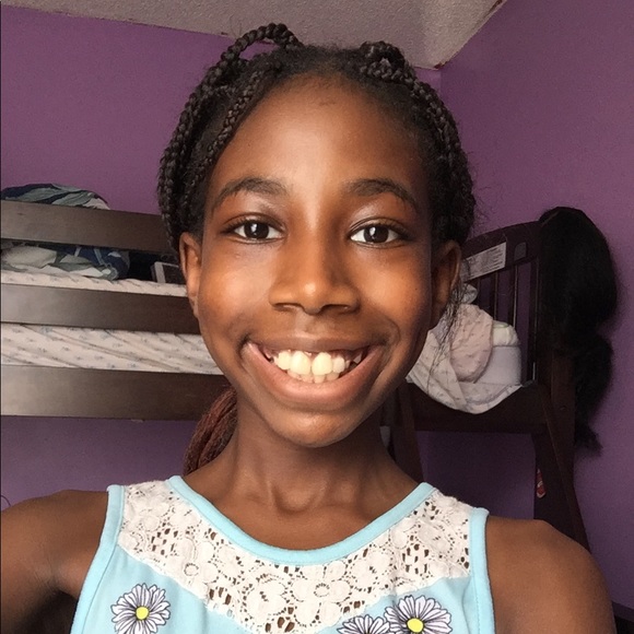 Meet your Posher, Isabella - Picture 7 of 7